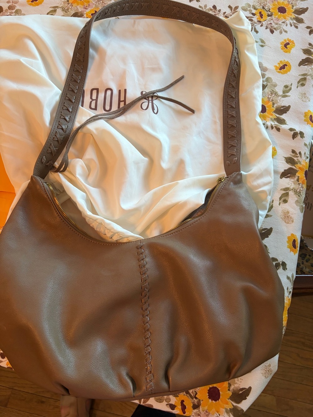 HOBO Brown Taupe Leather Hobo Shoulder Bag